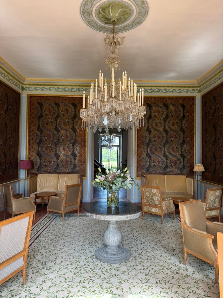 Chateau De Fonscolombe-官方