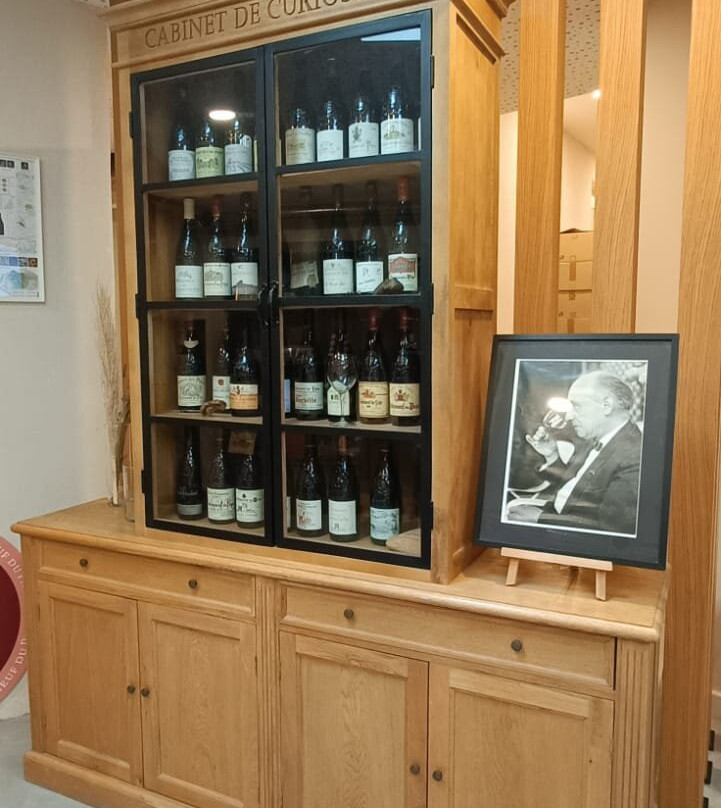 Office de Tourisme de Châteauneuf-du-Pape-教皇新堡必去景点