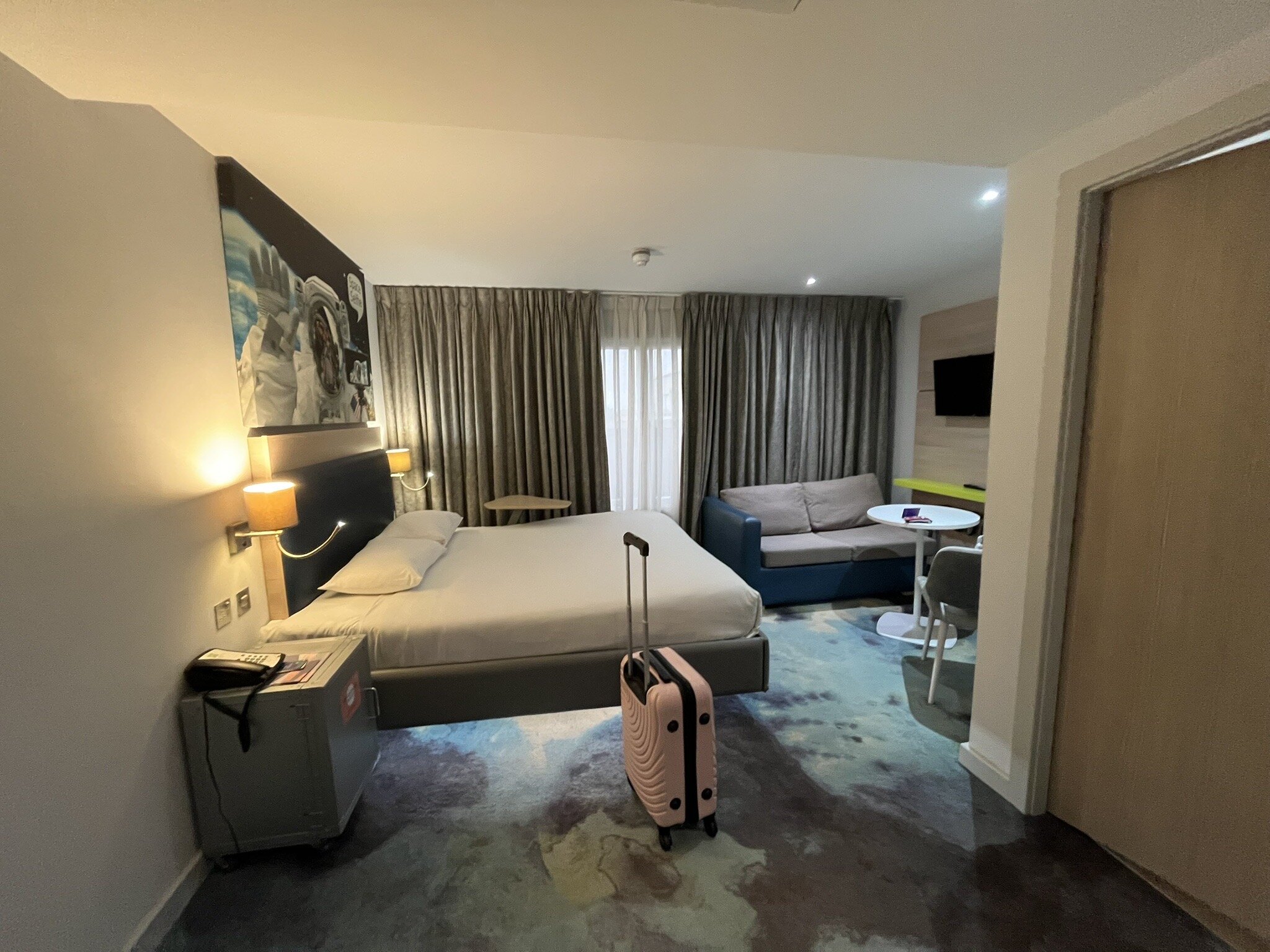 宜必思尚品伦敦希思罗机场酒店-官方