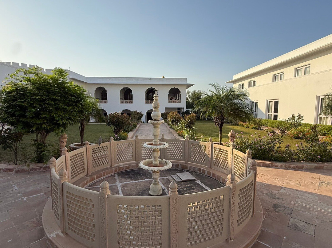 Udai Vilas Palace主图