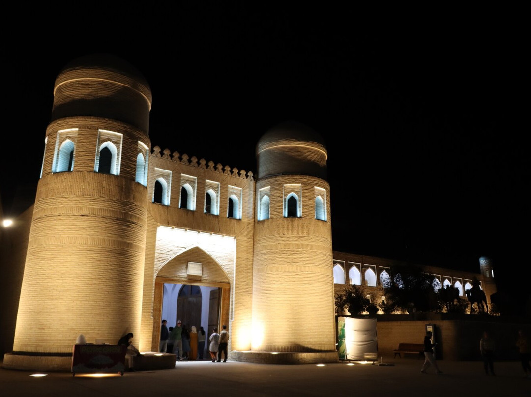 Ota Darvoza-希瓦必去景点