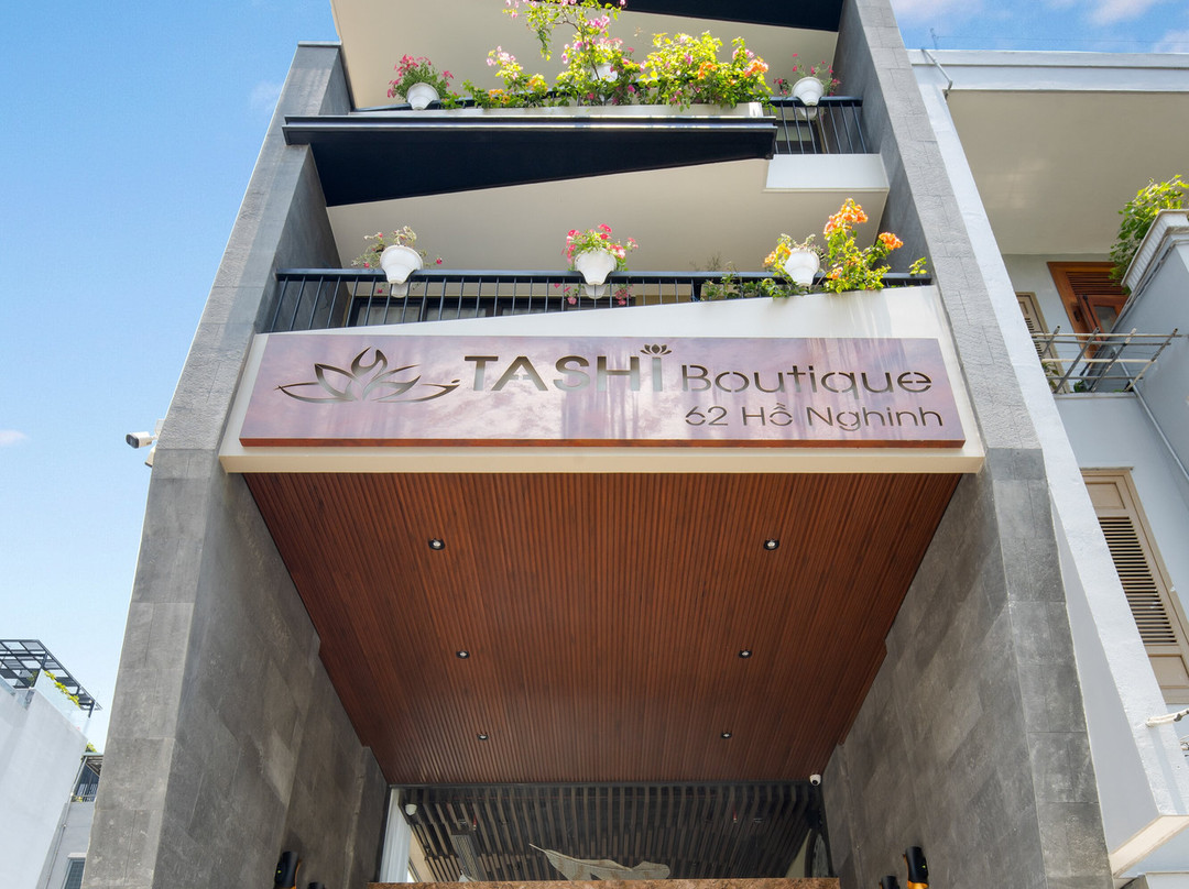 Tashi Ocean Hotel & Apartment Da Nang