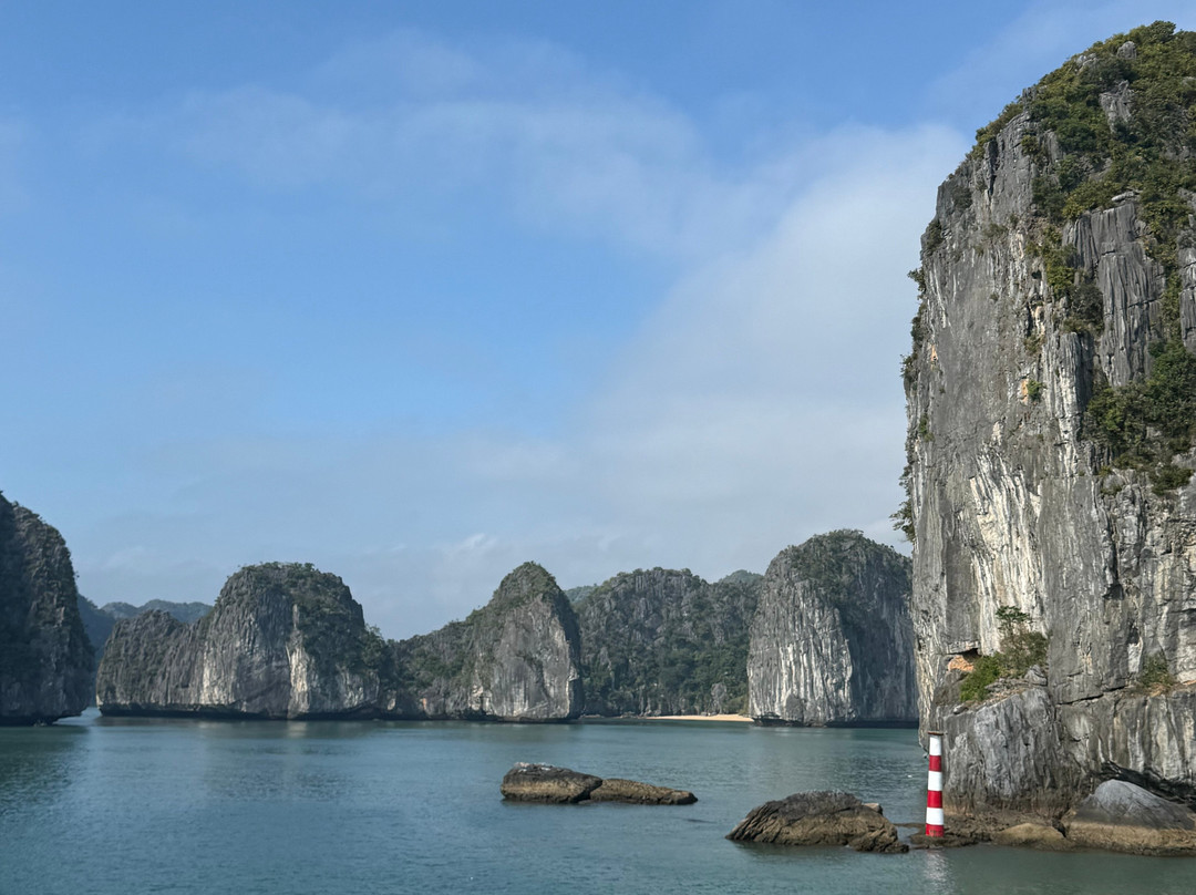 Orchid Cruises-下龙湾必去景点