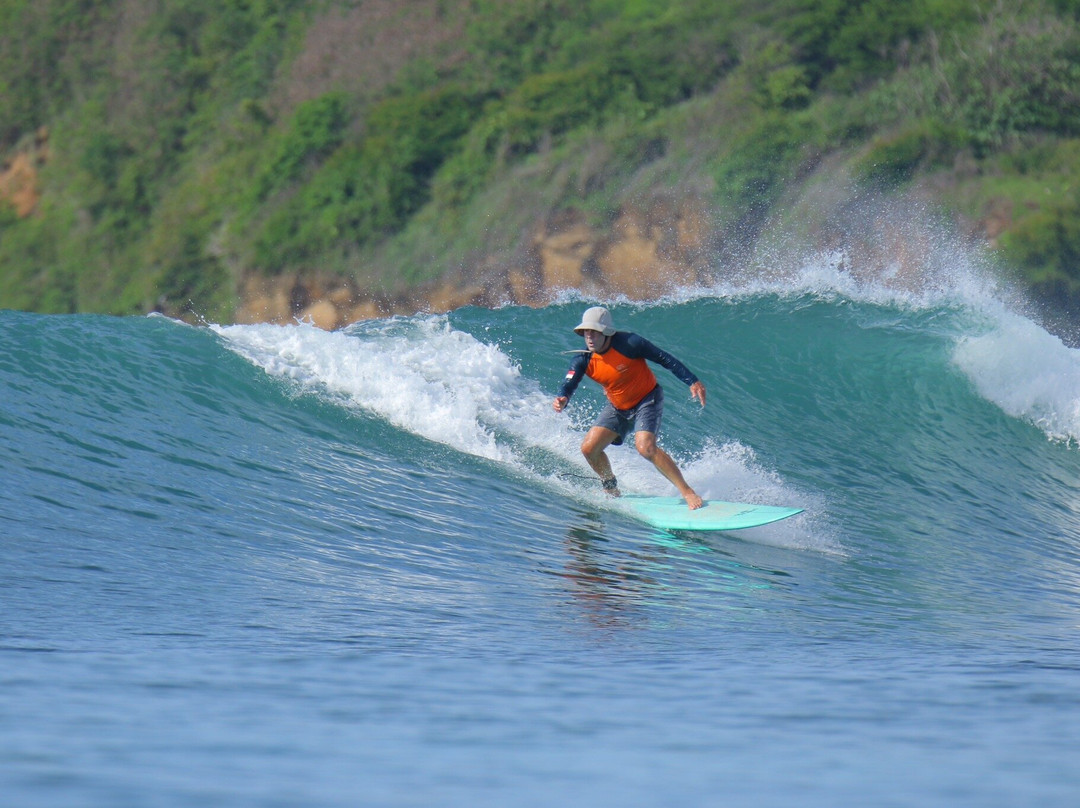 Heartbeach Lombok Surf Academy-Kuta必去景点