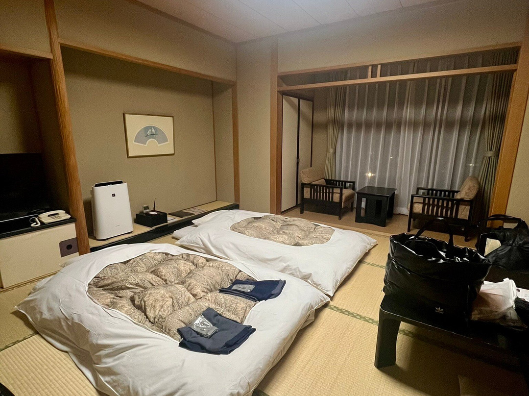 那须费罗拉雄酒店主图