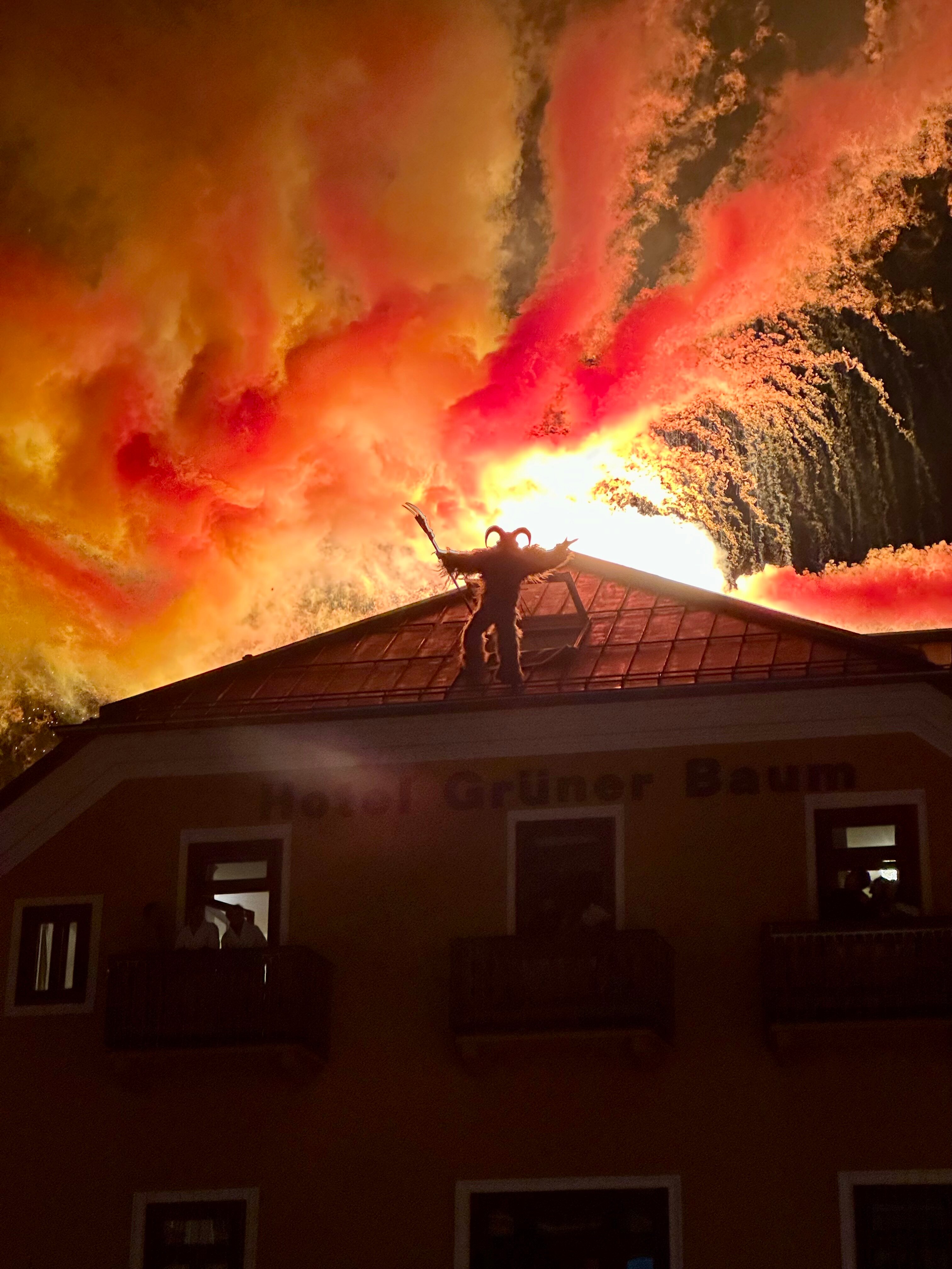 瑟维特扎内酒店-官方