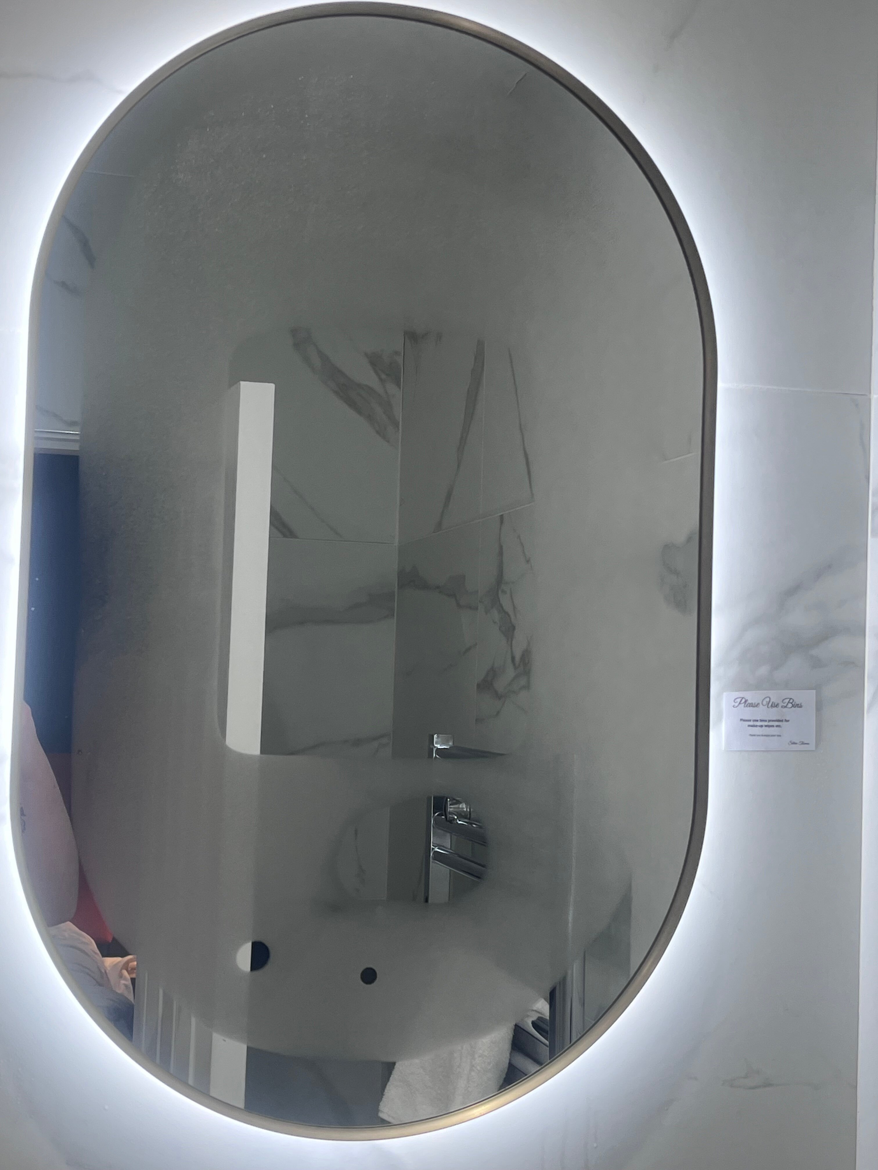 爱德华德勋爵酒店-官方