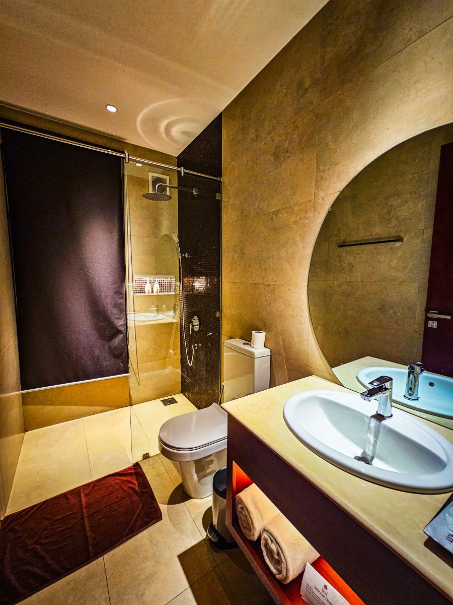 宏大塞伦迪布酒店-浴室