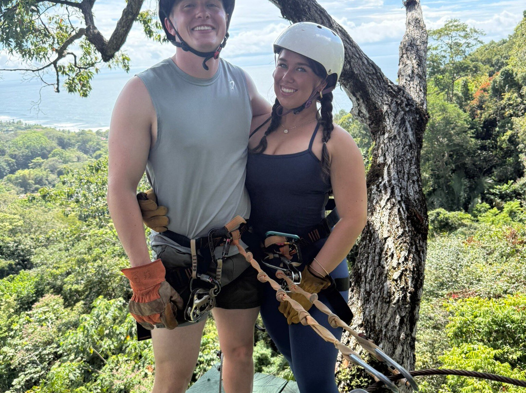 Chiclets Zipline-哈科必去景点