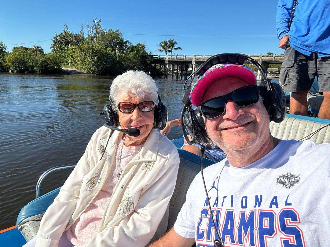 Everglades City Airboat Tours-大沼泽地必去景点
