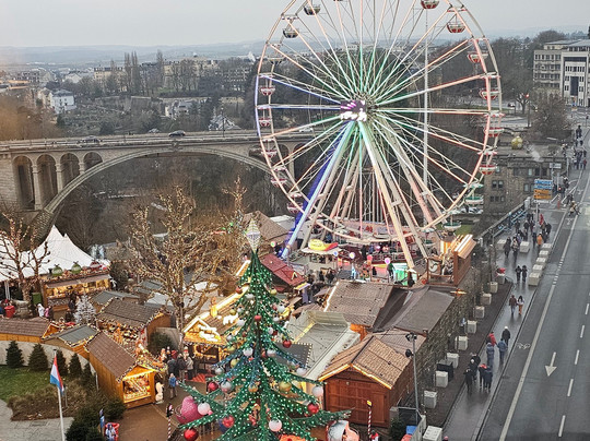 克拉瓦兹大酒店主图