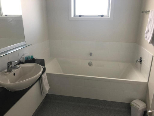 Ambassador Motor Inn