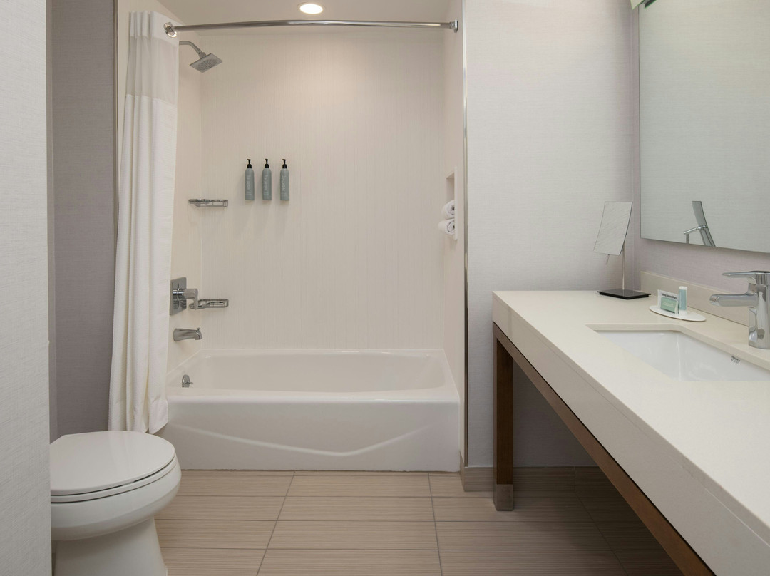 Courtyard by Marriott Houston City Place主图