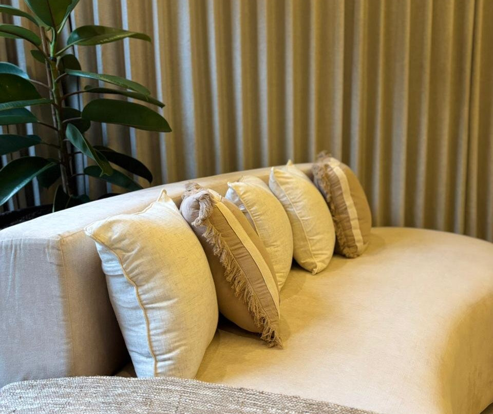 乌布苏亚拉空气豪华别墅主图