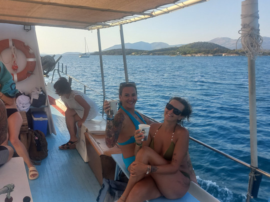 Petalioi Trips-Marmari必去景点