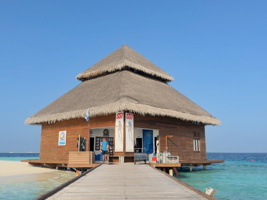 DivePoint Rannalhi-绚丽岛必去景点