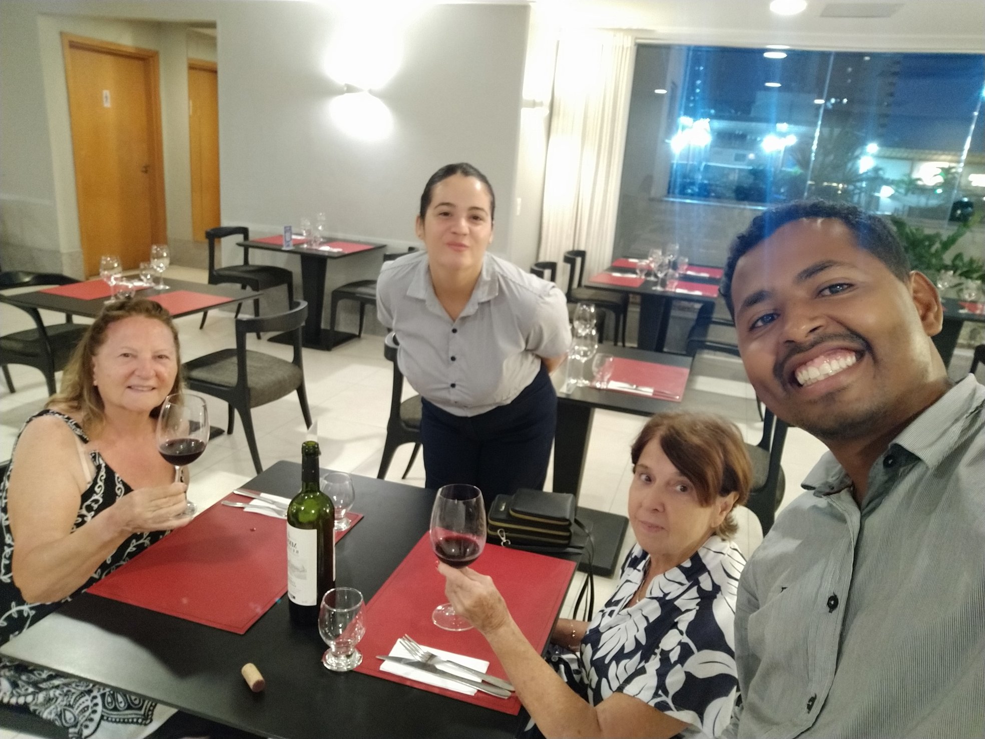 德里奥诺比尔-配托里纳套房酒店-官方