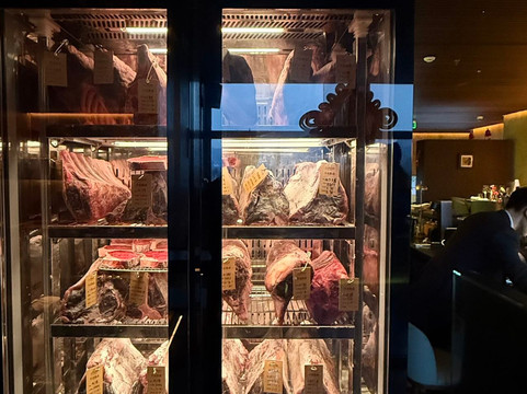 S | P​R​I​M​E​1​8​8​5牛排家(西安大悦城店)