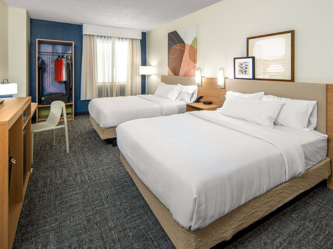 Brossard酒店住宿-Spark by Hilton Montreal Brossard