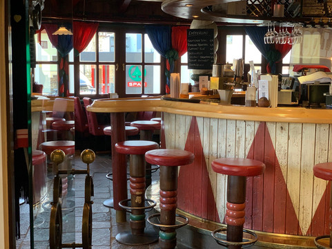 拉蒂尼酒店主图