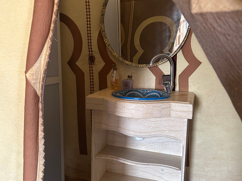 Redouane Sahara Tours 4x4-伊拉悉迪亚必去景点