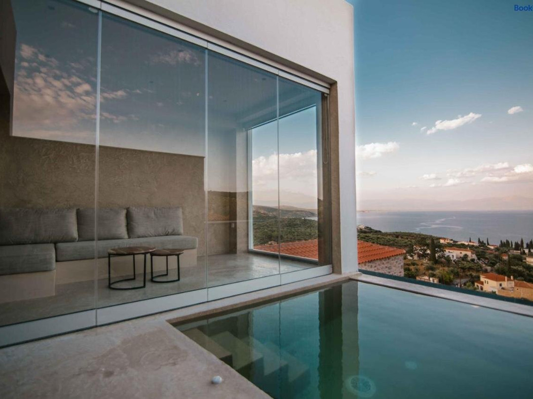 Mani Luxury Suites
