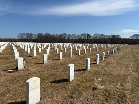 Calverton National Cemetery-Calverton必去景点