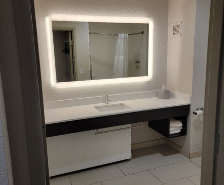 智选假日套房酒店康诺弗（HICKORY区）主图