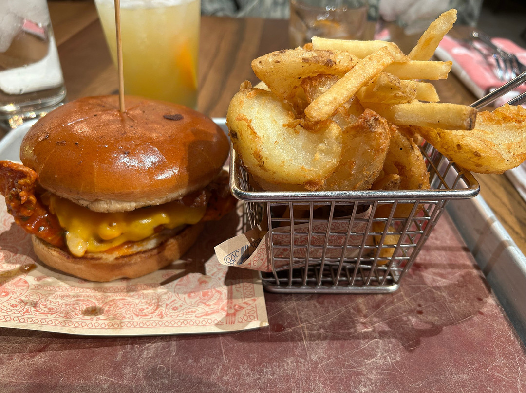 Guy Fieri's Tunica Kitchen + Bar