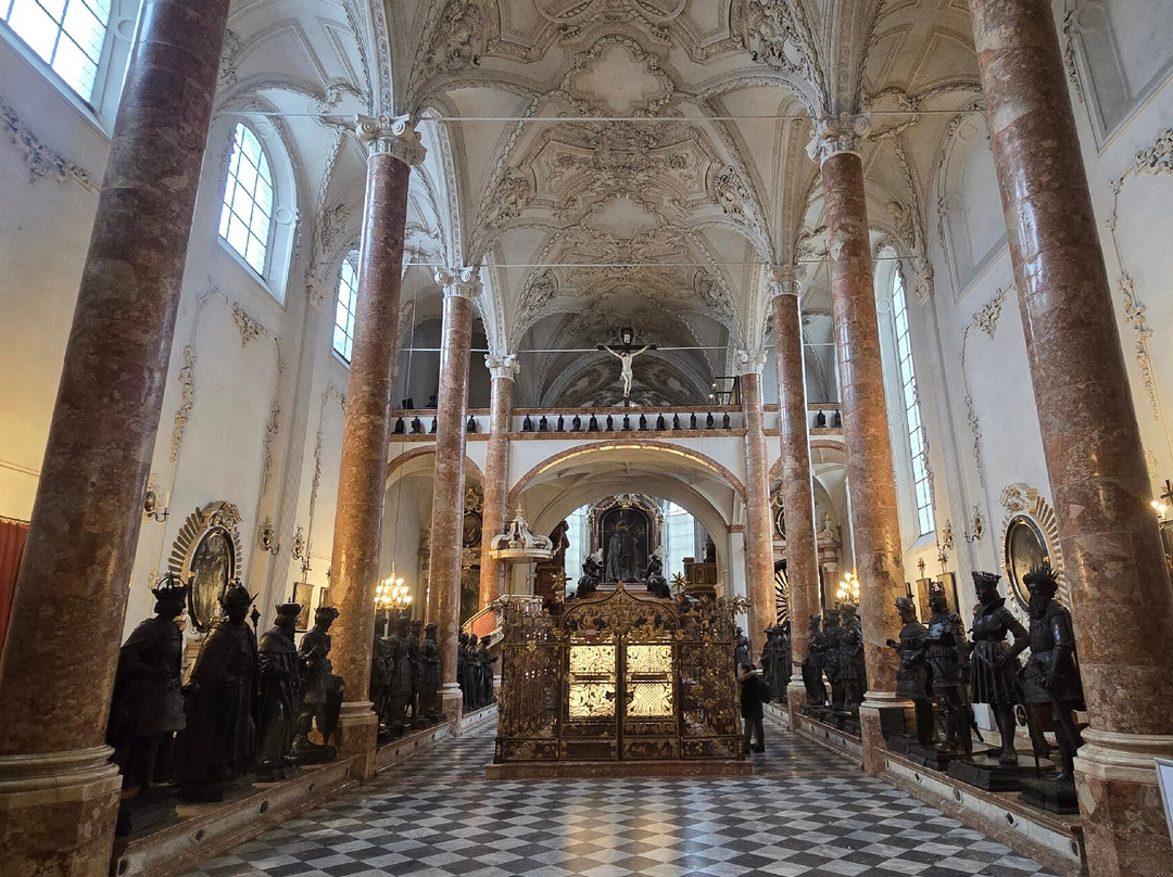 Hofkirche Innsbruck-茵斯布鲁克必去景点