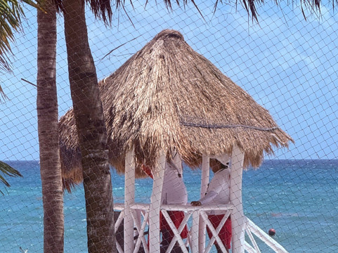 土龙沙滩-阿范特拉斯港必去景点