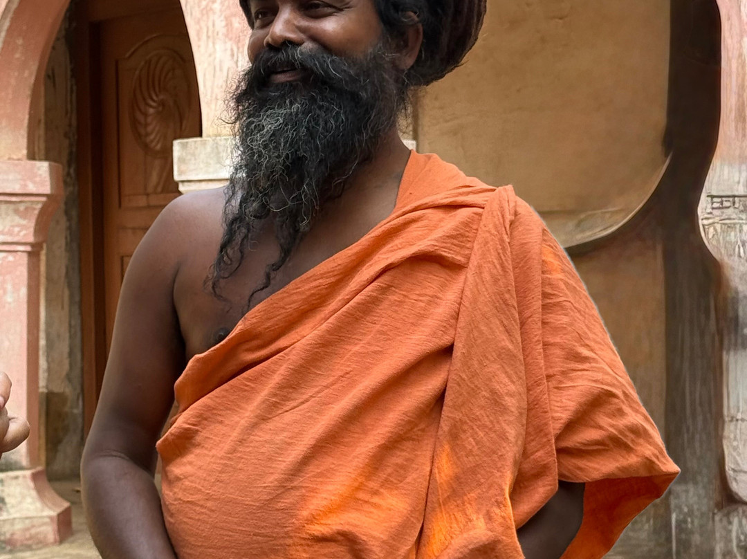 Alternative Tours-布巴内斯瓦尔必去景点