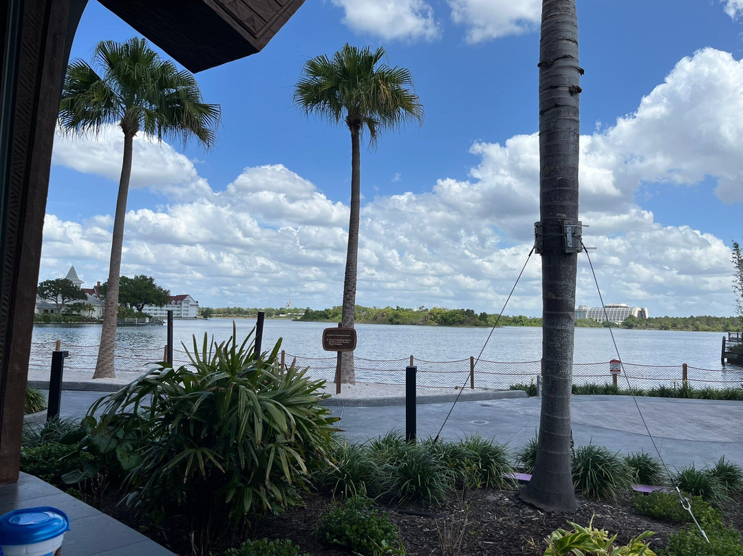 Wailulu Bar & Grill