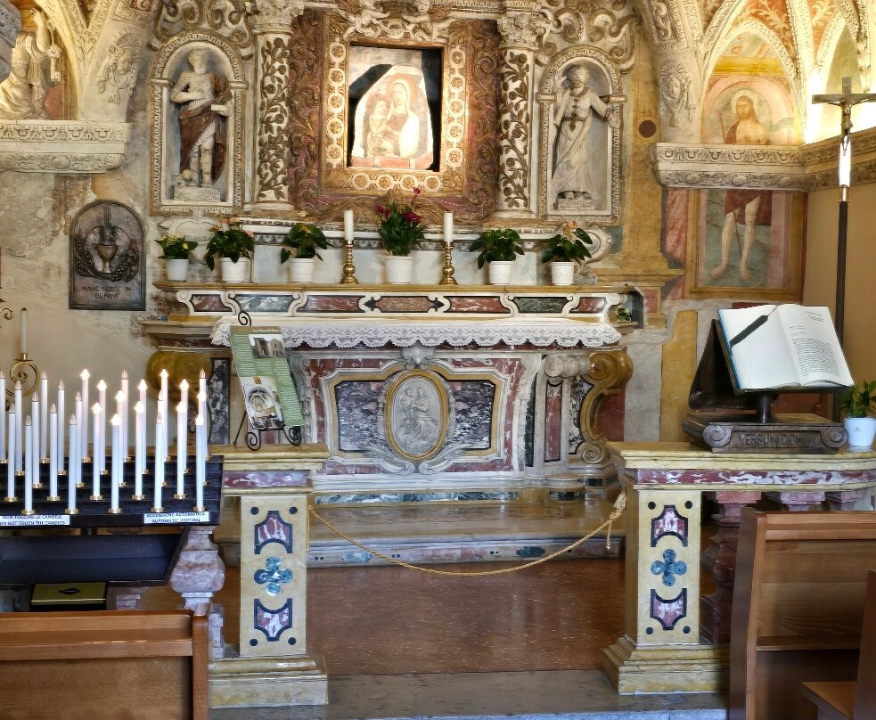 Chiesetta di S. Anna-锡尔苗内必去景点