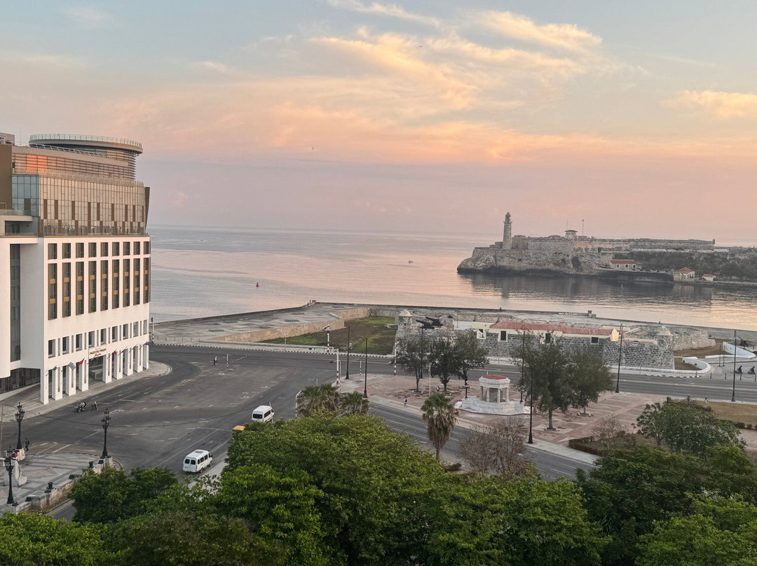 伊波罗之星大帕卡德酒店主图