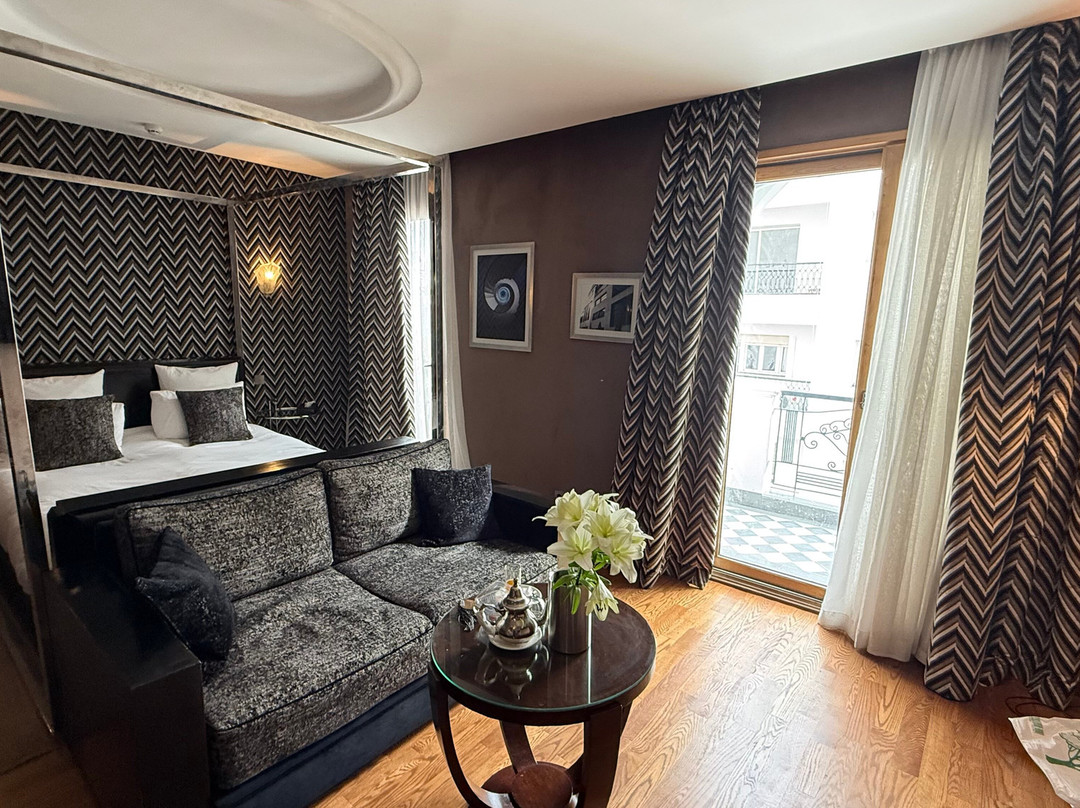 乐道奇水疗酒店主图