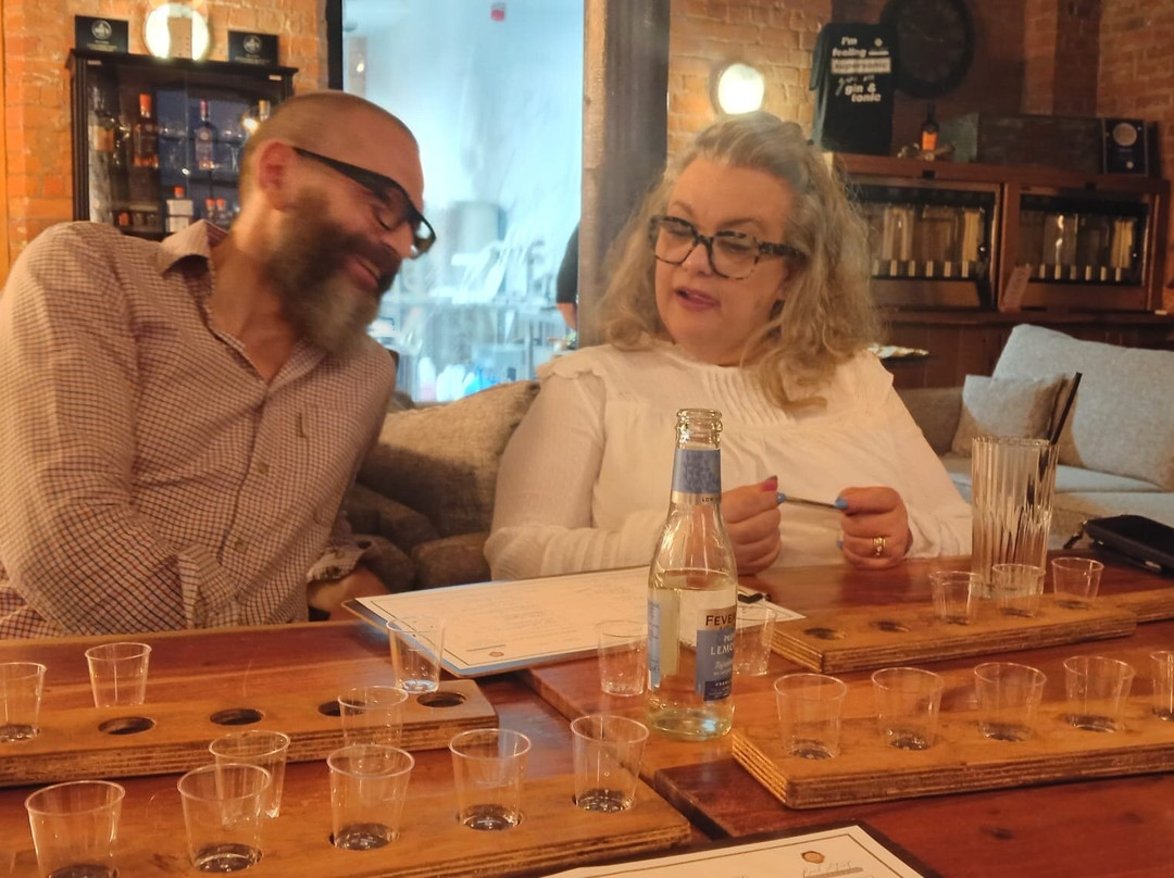 Bond Street Distillery-欣克利必去景点