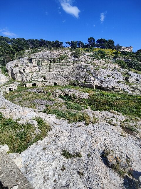 Roman Amphitheatre of Cagliari-卡利亚里省必去景点