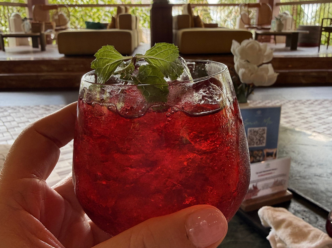 普吉岛曼陀罗华度假酒店主图