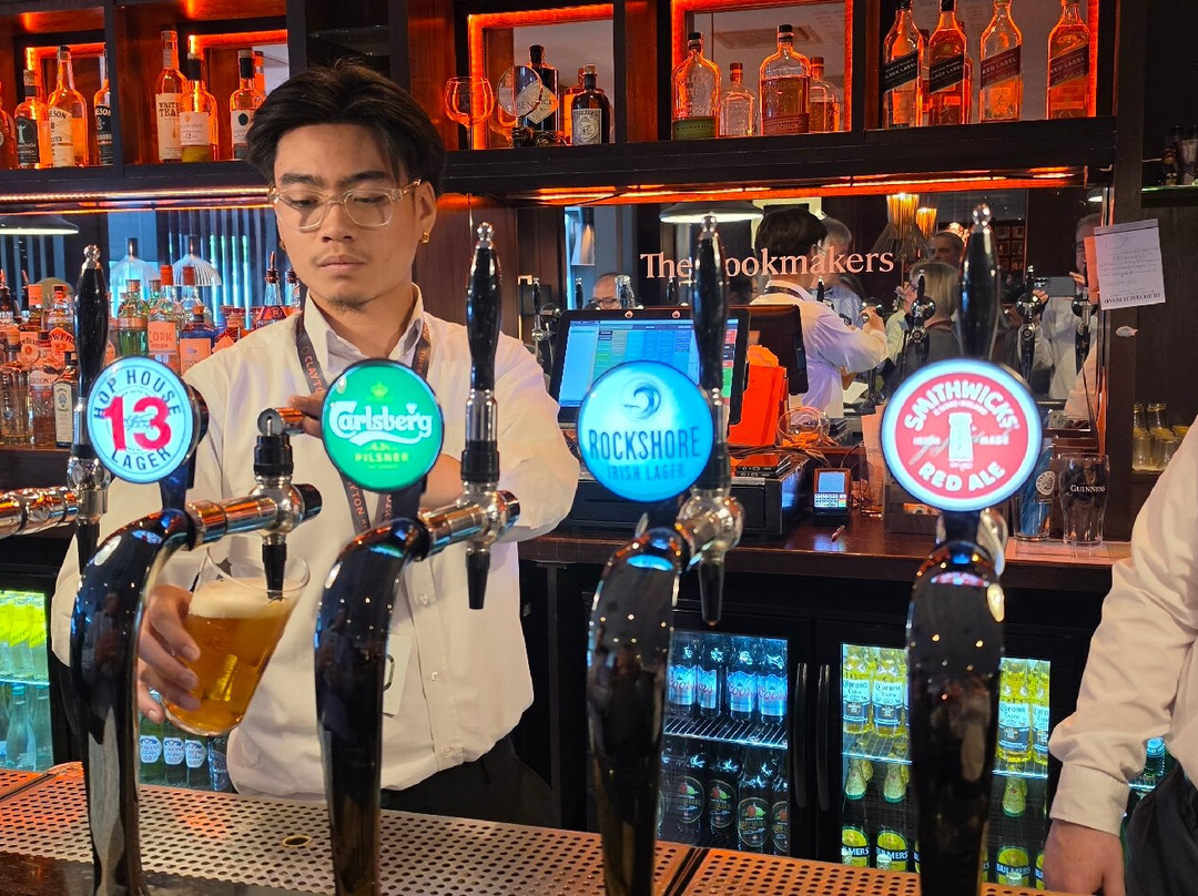 李奥柏马克莱顿酒店主图
