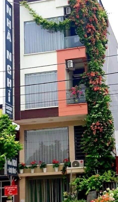 Nha nghi Lucky Motel