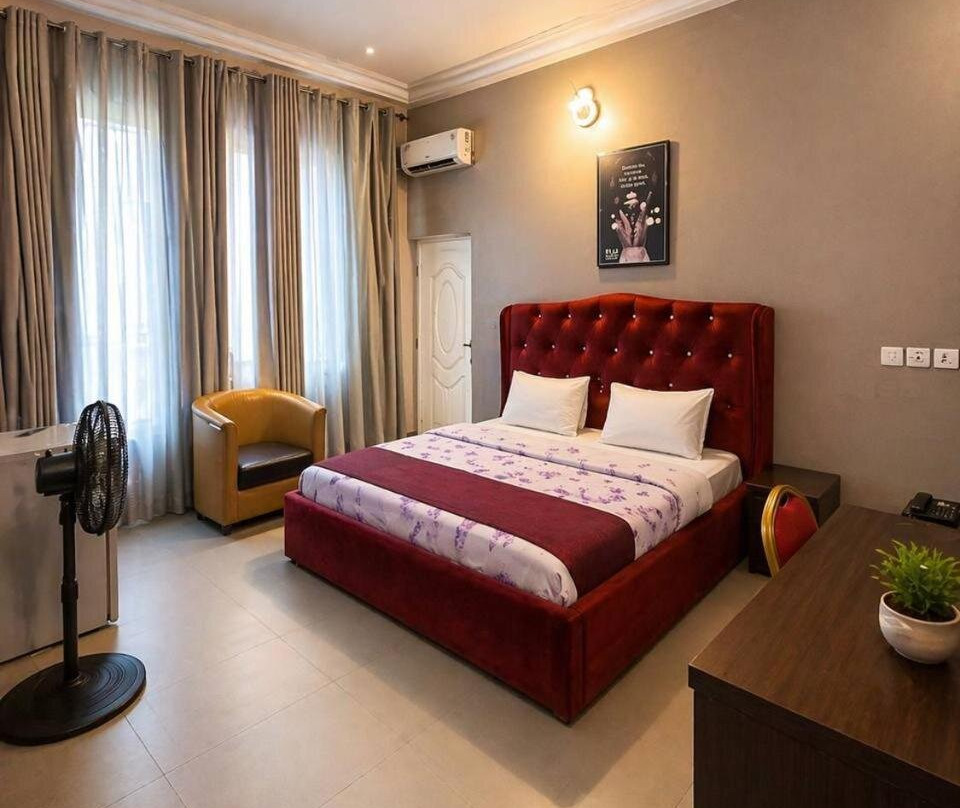 Mbl Hotel