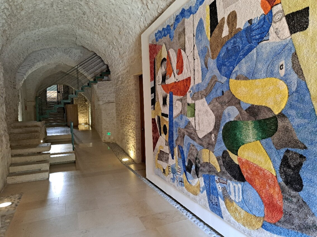 Musée Zervos-韦兹莱必去景点