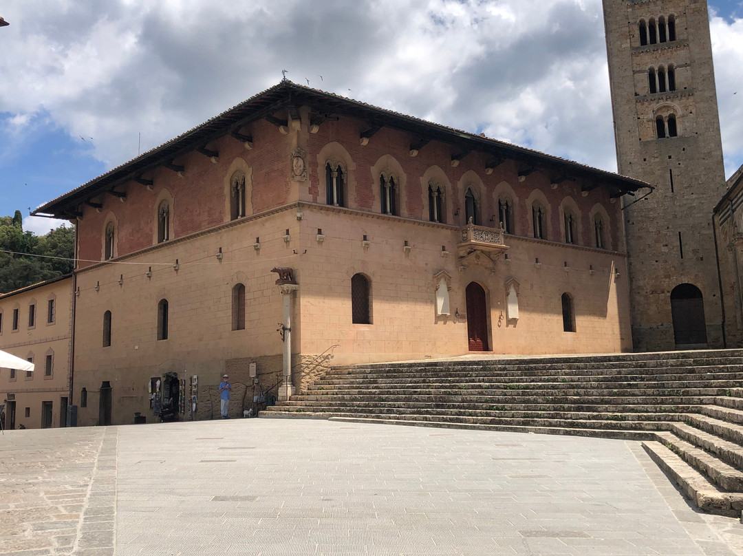Piazza Garibaldi-马萨马里蒂马必去景点