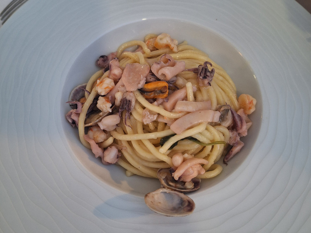 Piazzetta Petrone-维耶斯泰必去景点