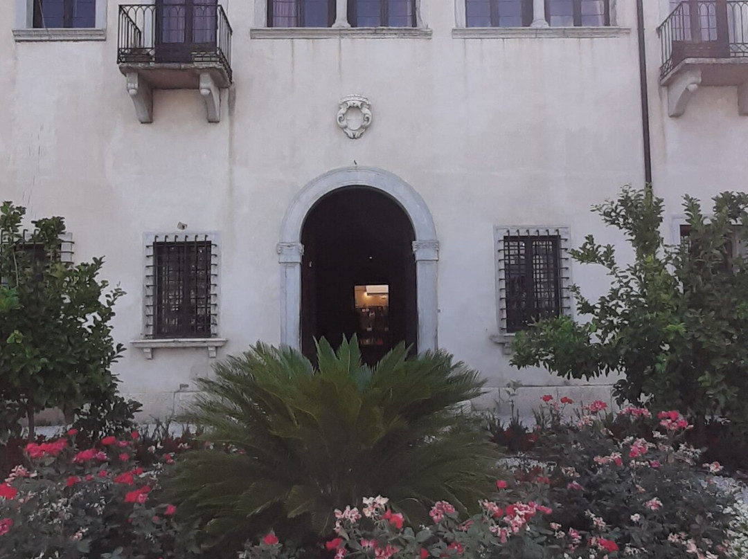 Palazzo dei Capitani di Malcesine-马切尔西涅必去景点