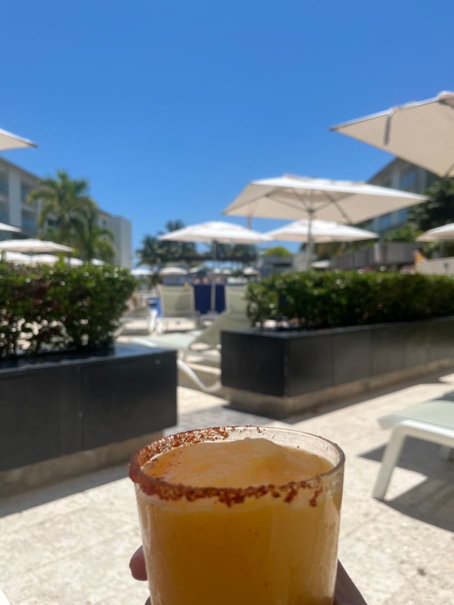 穆赫雷斯加泰罗尼亚格兰德海岸全套房水疗酒店-旅行者