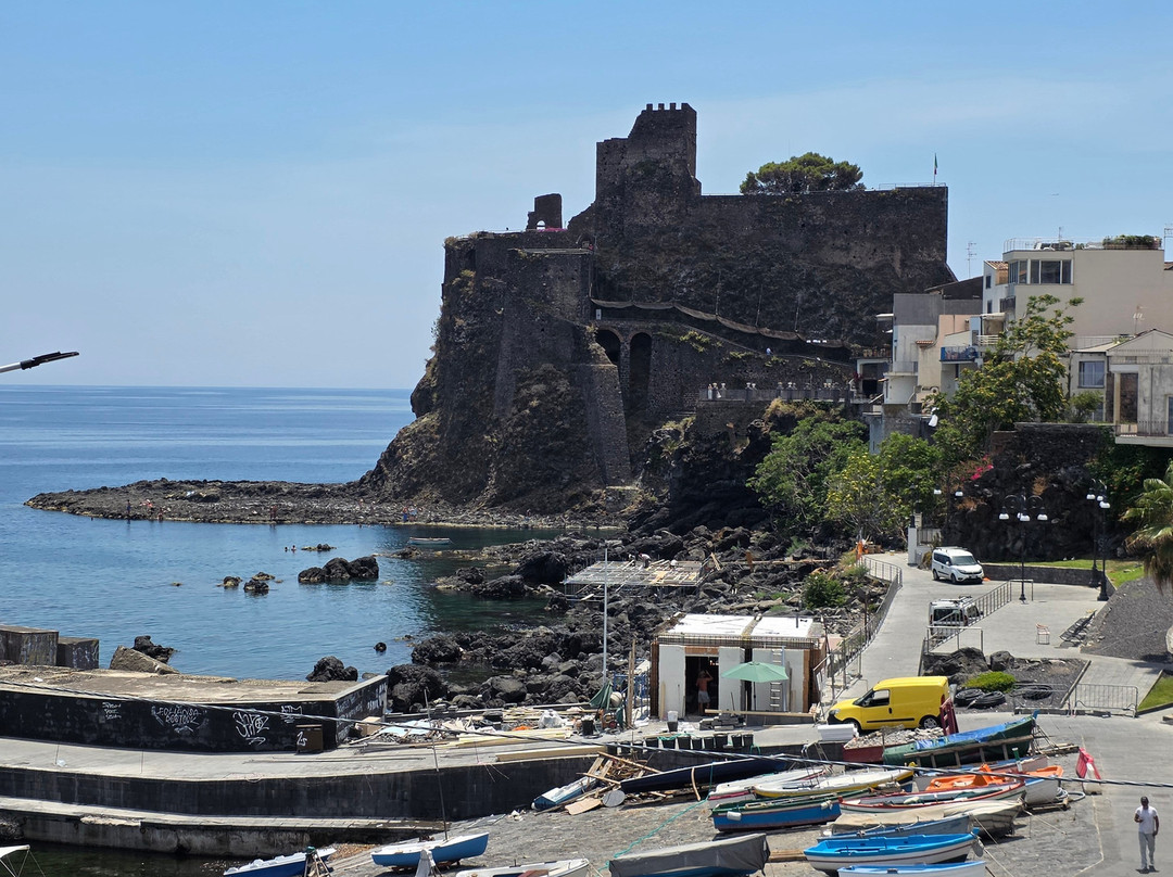Castello Normanno-Aci Castello必去景点