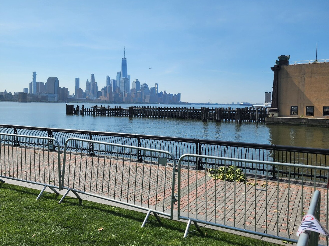 Hoboken Waterfront Walkway-霍博肯必去景点