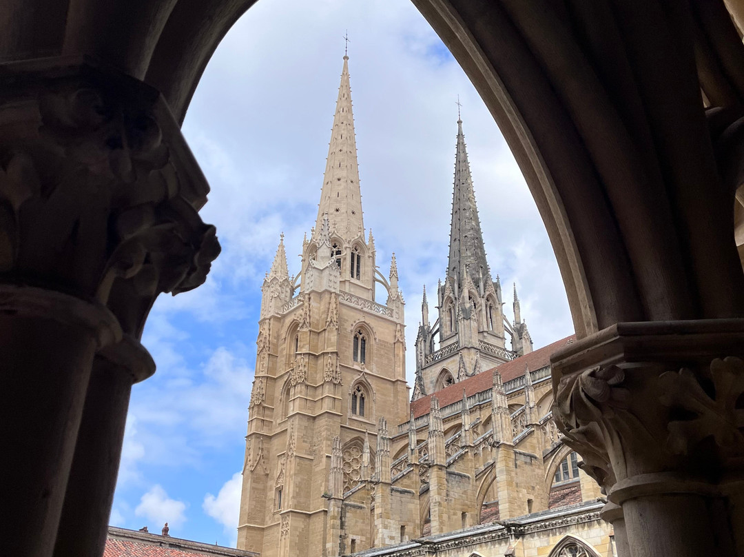 Cathédrale Sainte-Marie de Bayonne-Bayonne必去景点